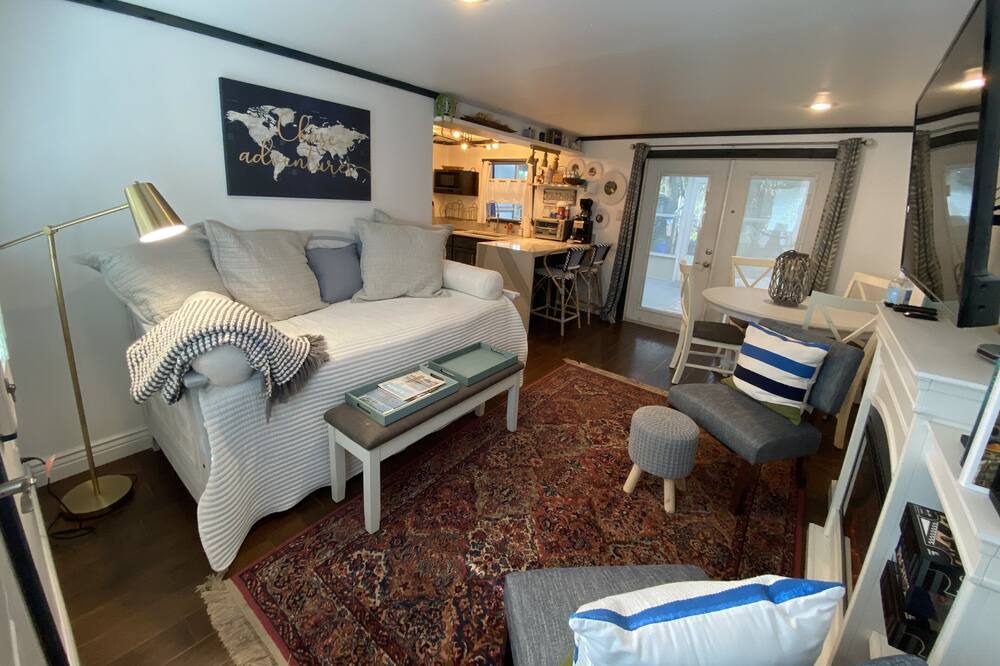 Photo of Livingroom in Palatka