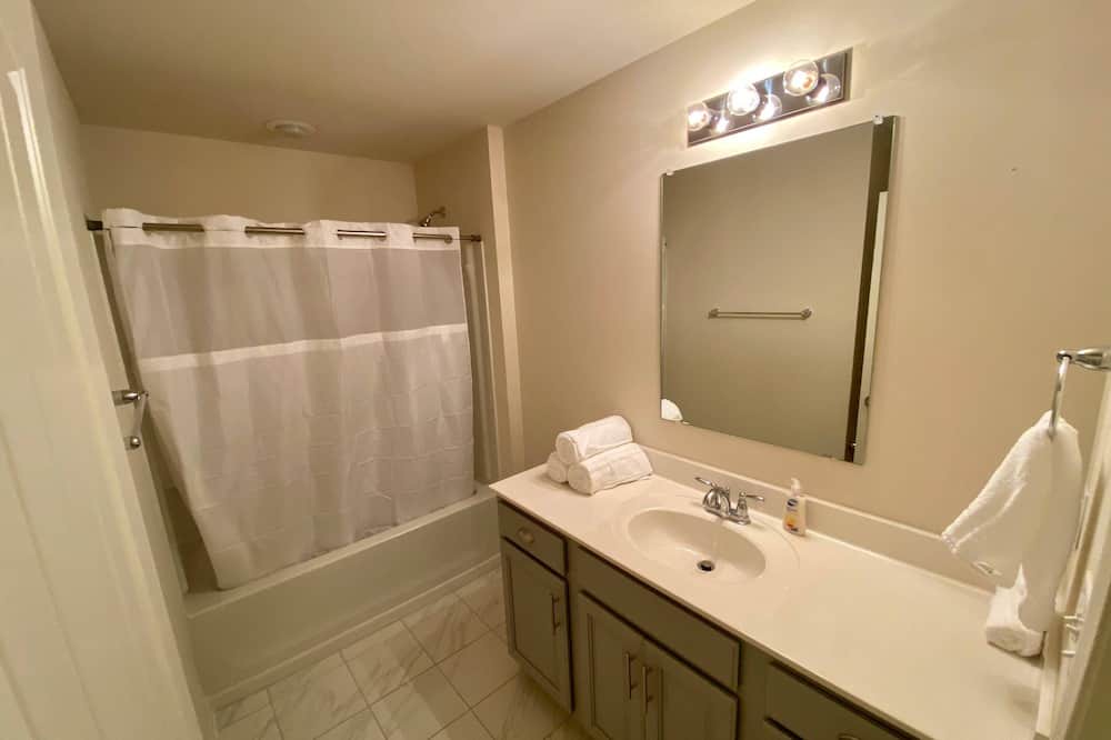 Photo of Bathroom in Fultondale