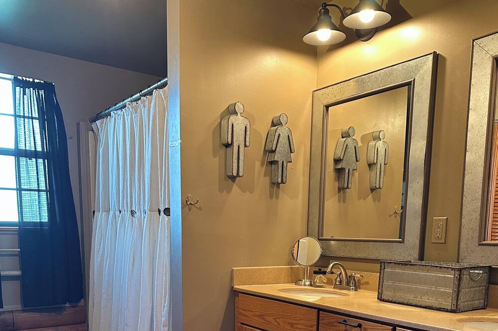 Photo of Bathroom in Crescent City