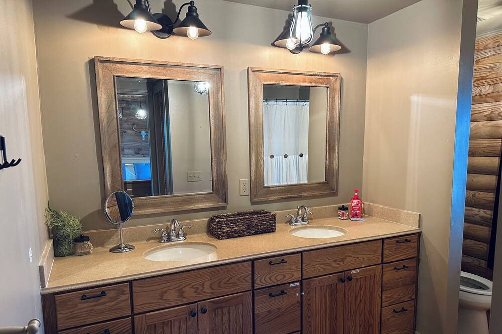 Photo of Bathroom in Crescent City