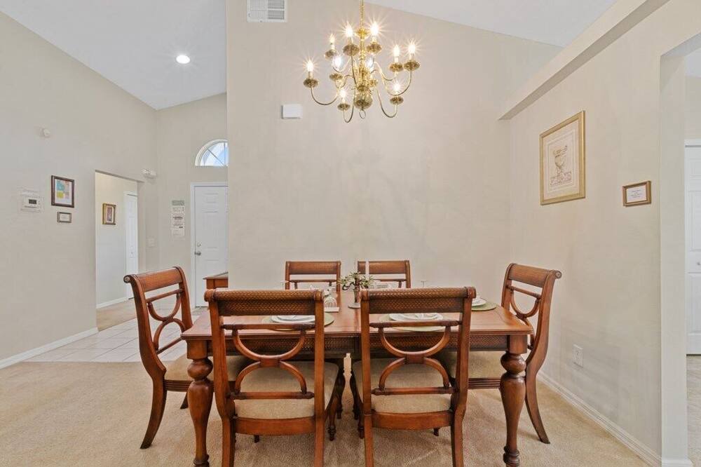 Photo of Livingroom in Florida Pines