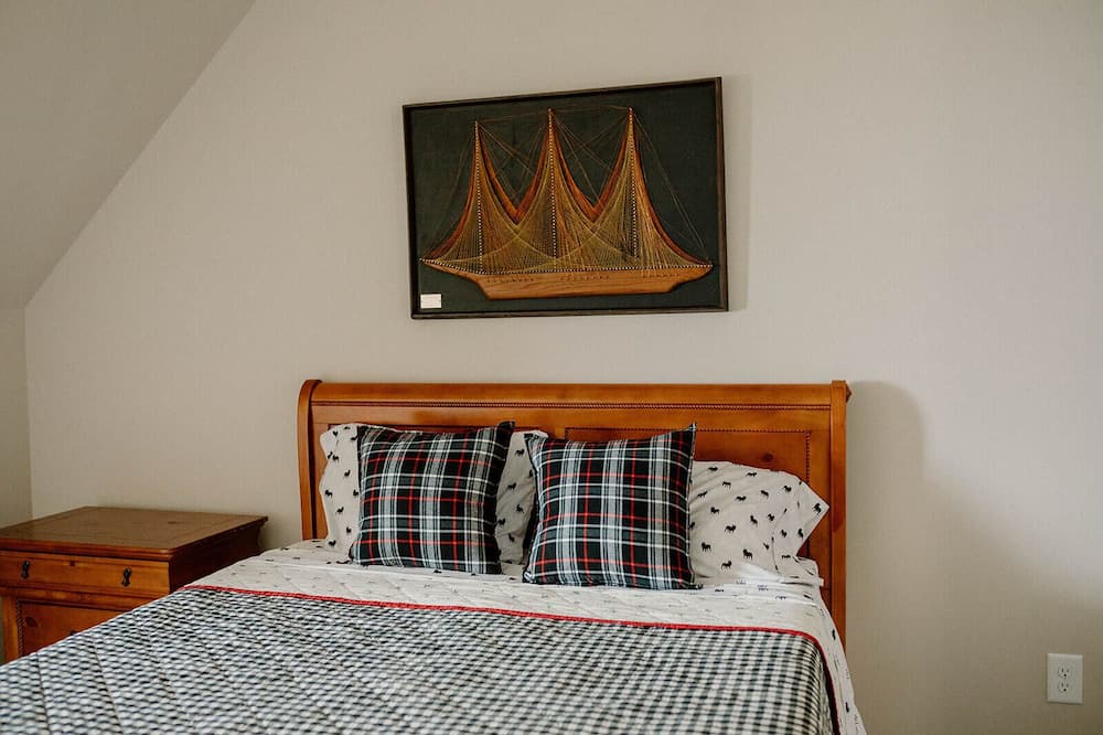 Photo of Bedroom in Pleasure Point