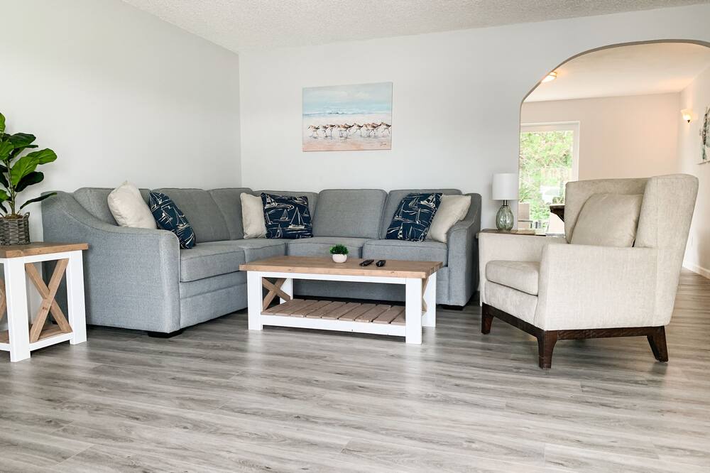 Photo of Livingroom in New Smyrna Beach