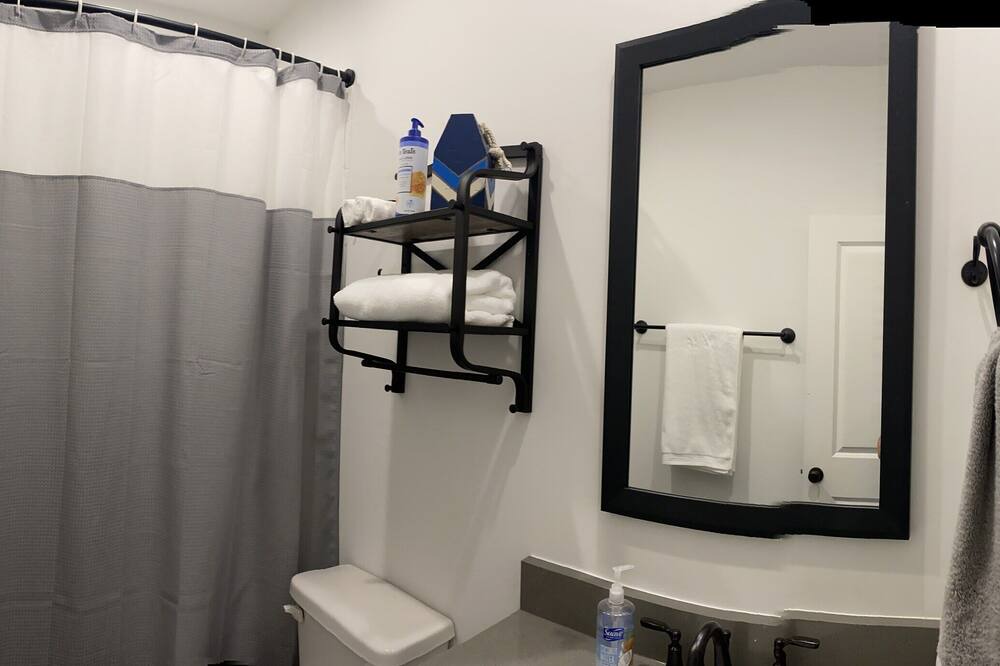 Photo of Bathroom in Tallassee