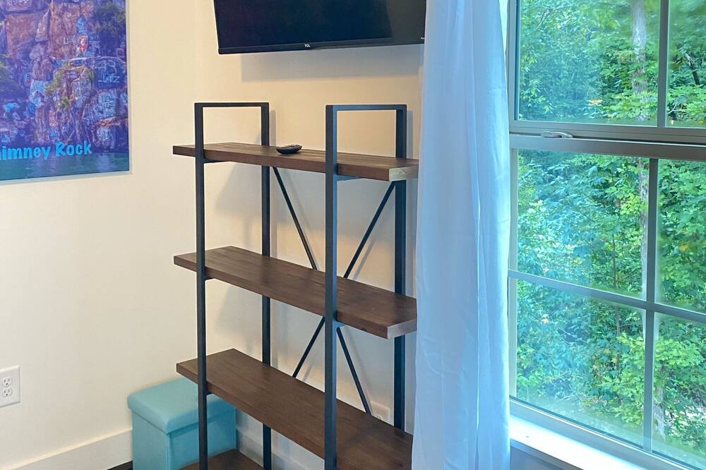 Photo of Bedroom in Tallassee