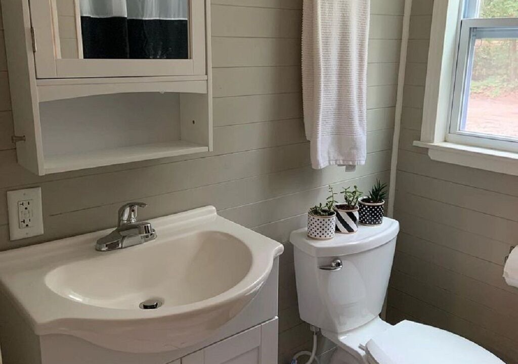 Photo of Bathroom in Eufaula
