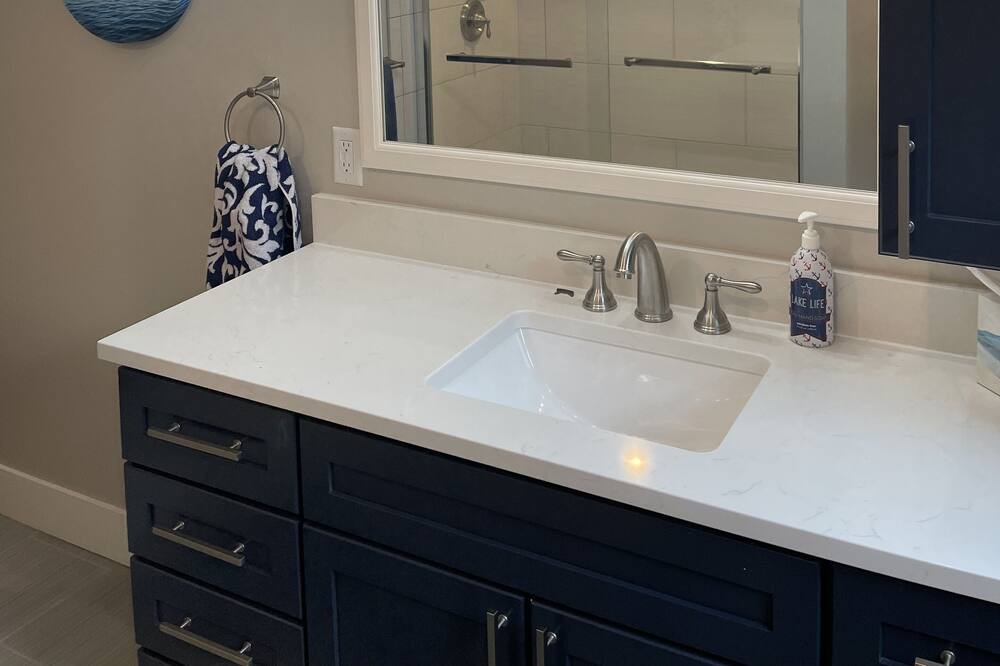Photo of Bathroom in Whitehall