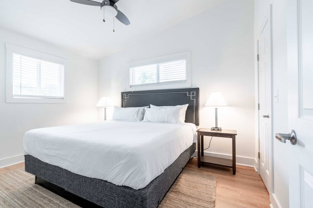 Photo of Bedroom in Lindridge-Martin Manor