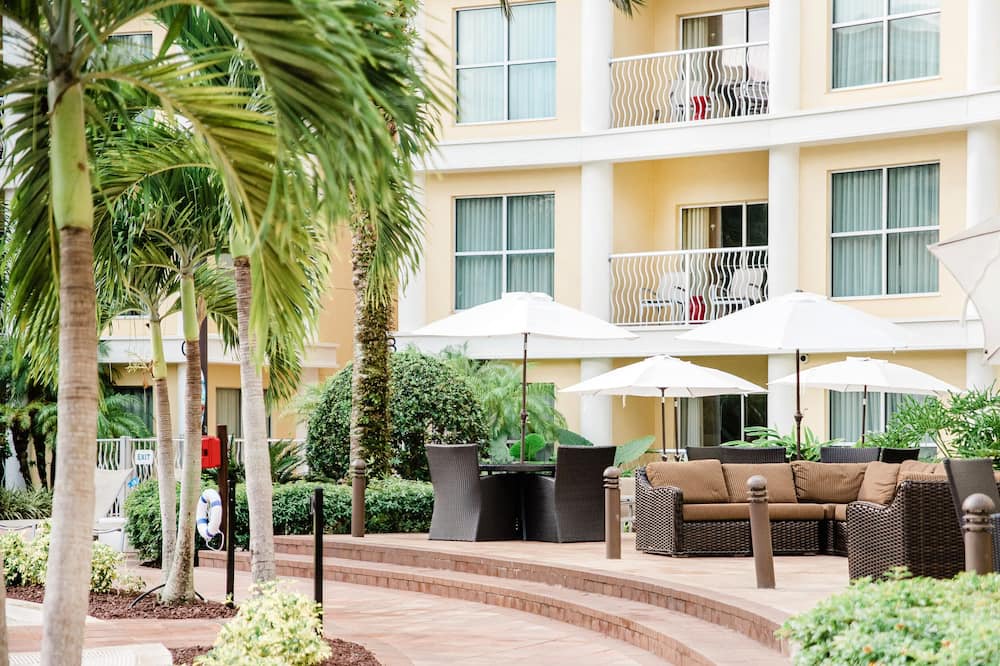 Photo of Patio Balcony in Celebration