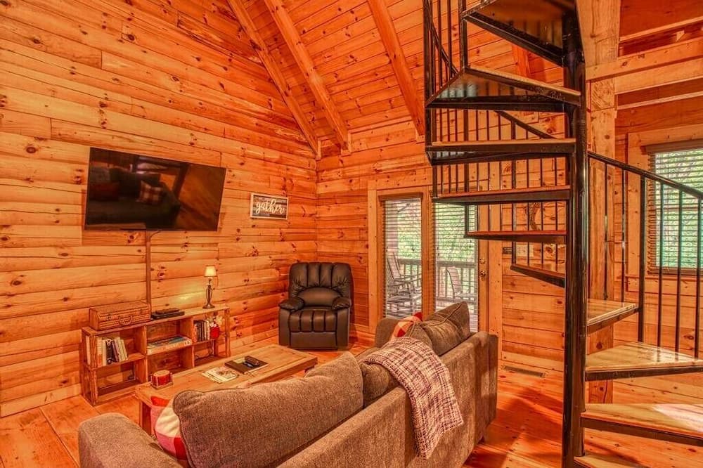 Photo of Livingroom in Warm Springs