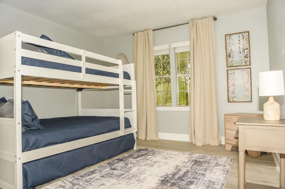 Photo of Bedroom in Grand Bay