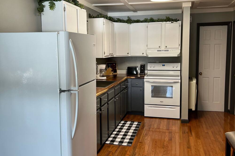 Photo of Kitchen in Eatonton