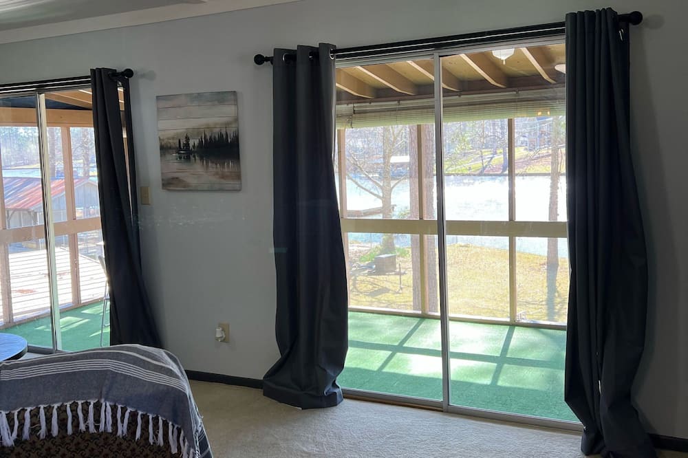 Photo of Bedroom in Eatonton