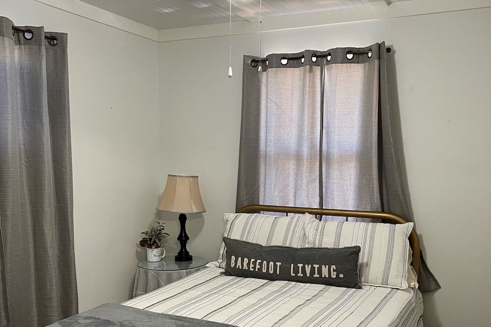 Photo of Bedroom in Eatonton