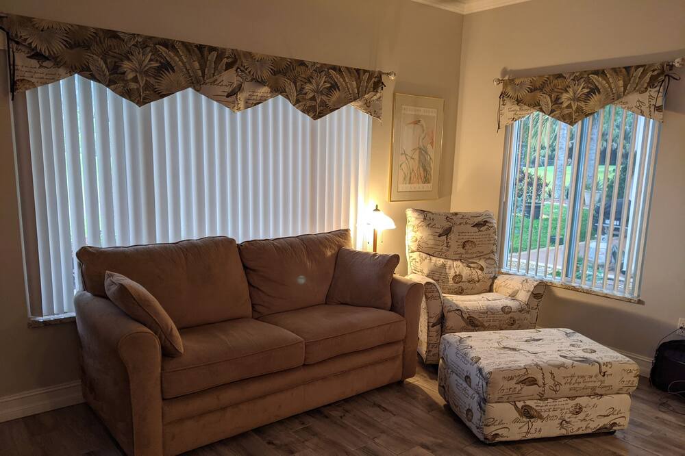 Photo of Bedroom in Titusville
