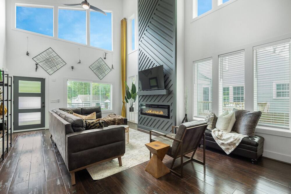 Photo of Livingroom in Westview