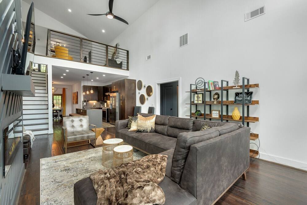 Photo of Livingroom in Westview