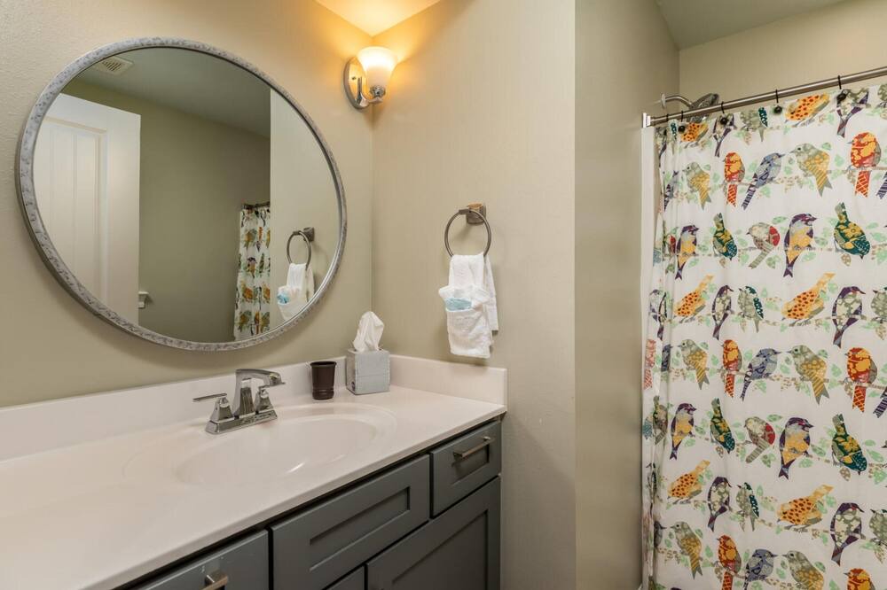 Photo of Bathroom in Royal Lagoons
