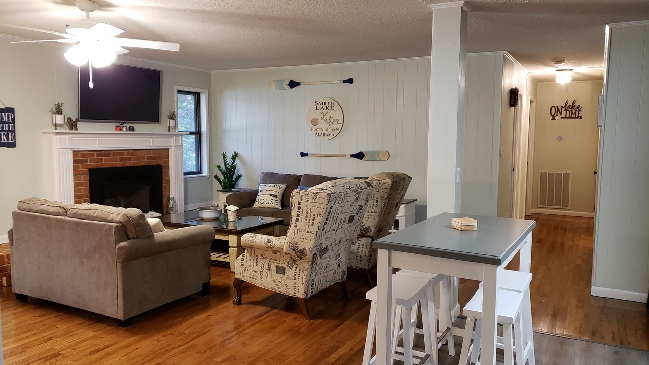 Photo of Livingroom in Jasper