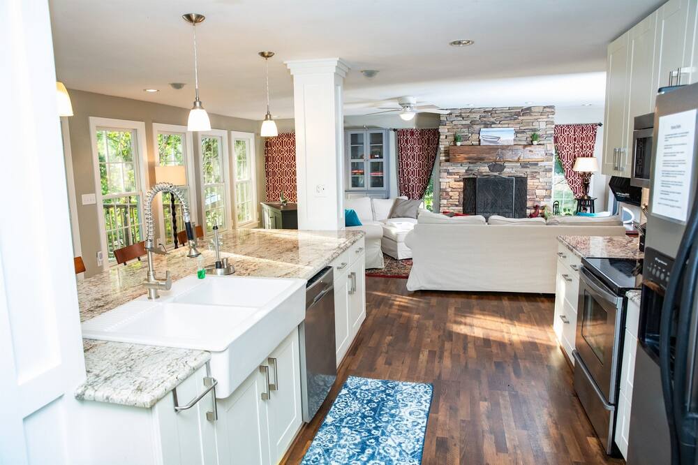 Photo of Bedroom in Northport