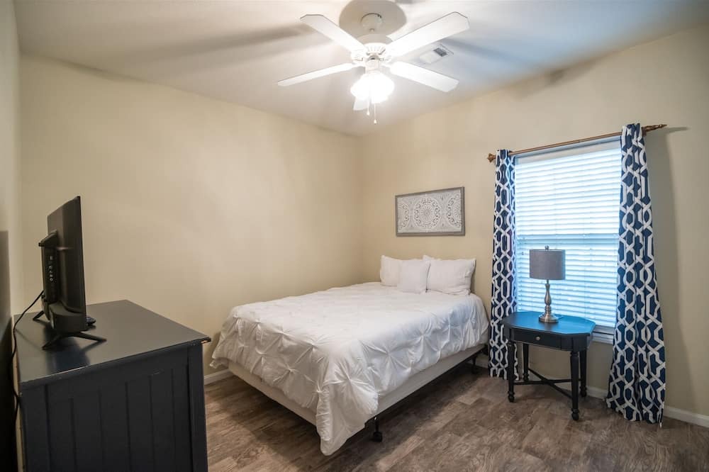 Photo of Bedroom in Auburn