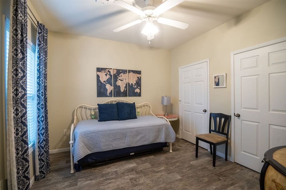 Photo of Bedroom in Auburn