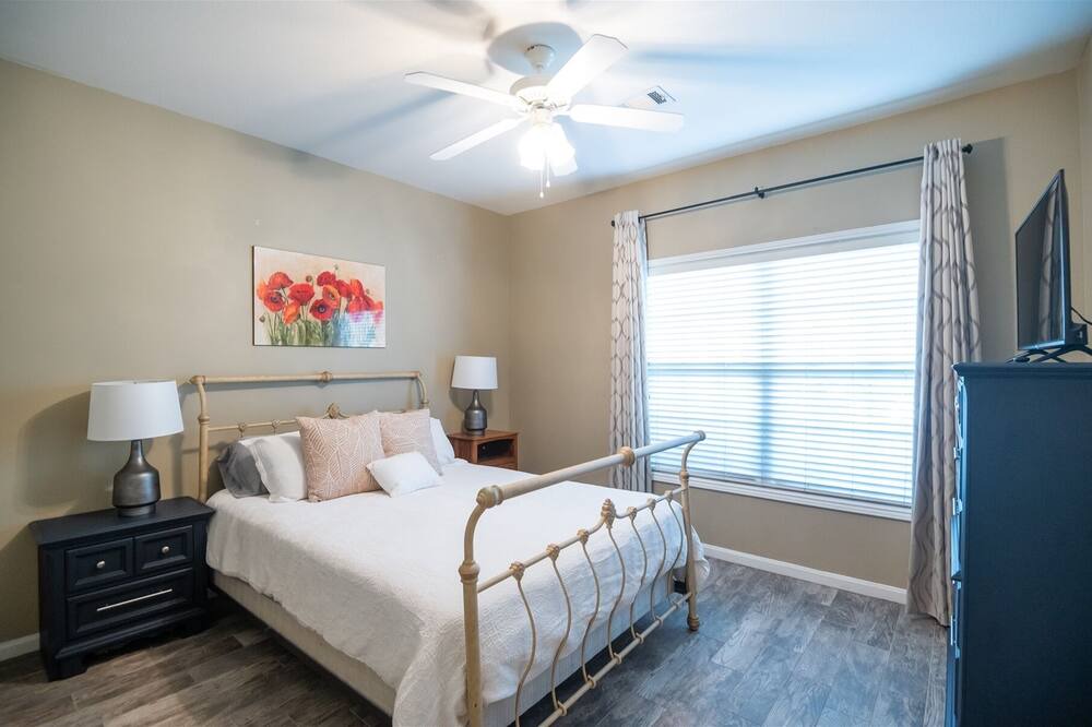 Photo of Bedroom in Auburn
