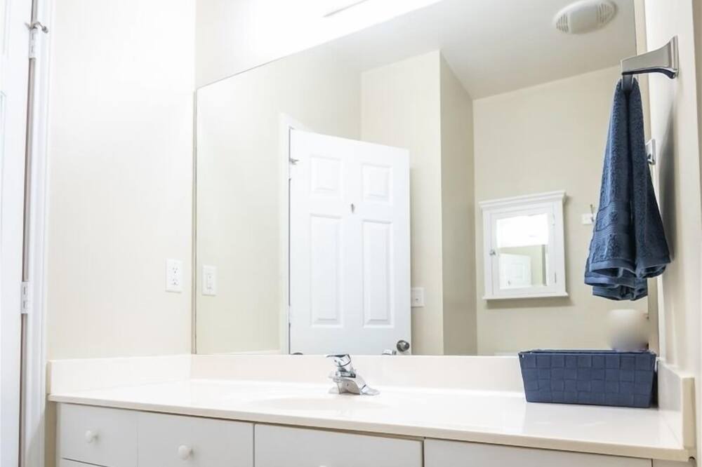 Photo of Bathroom in Auburn