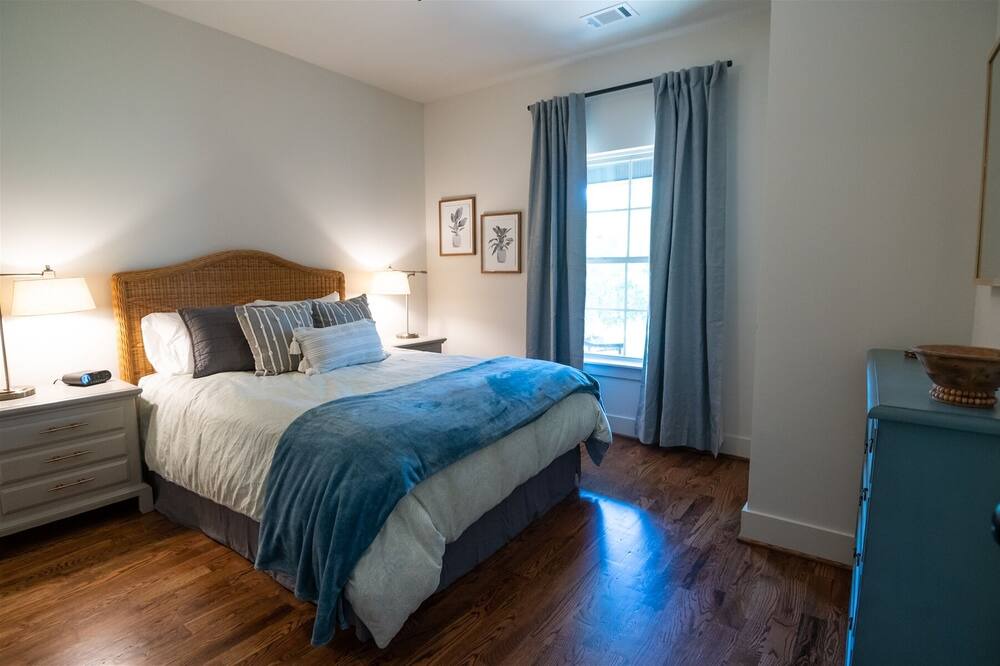 Photo of Bedroom in Tallassee
