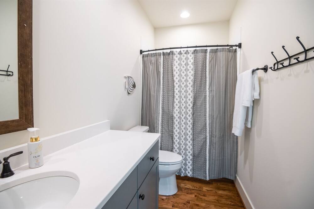 Photo of Bathroom in Tallassee