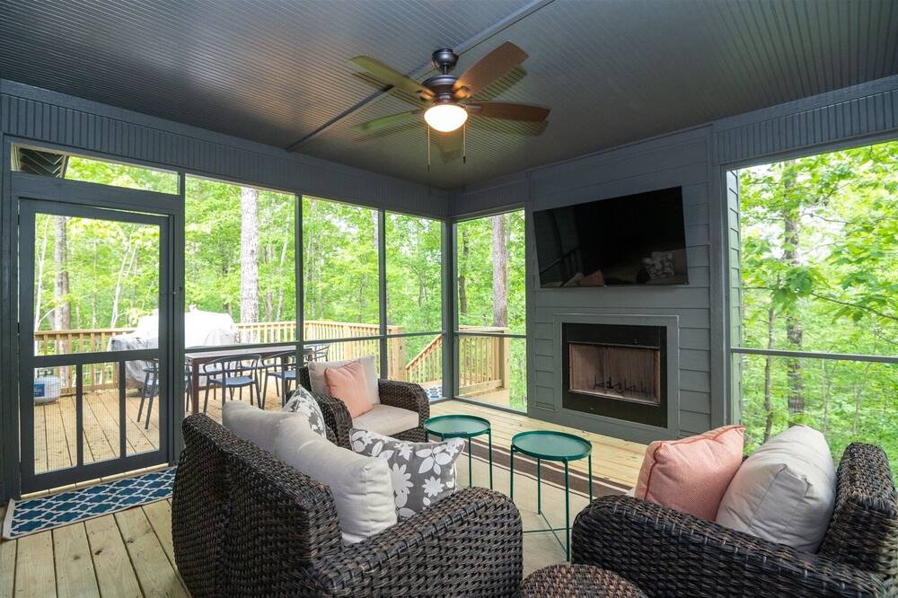 Photo of Livingroom in Tallassee