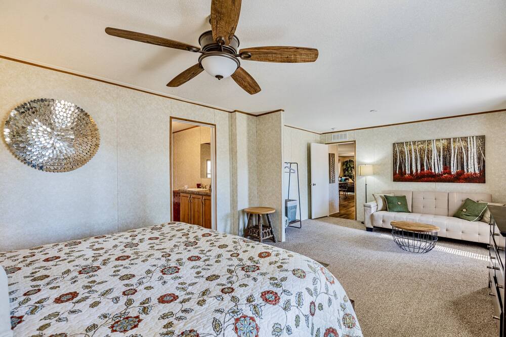 Photo of Bedroom in Interlachen