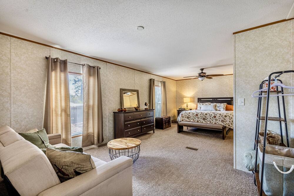 Photo of Bedroom in Interlachen