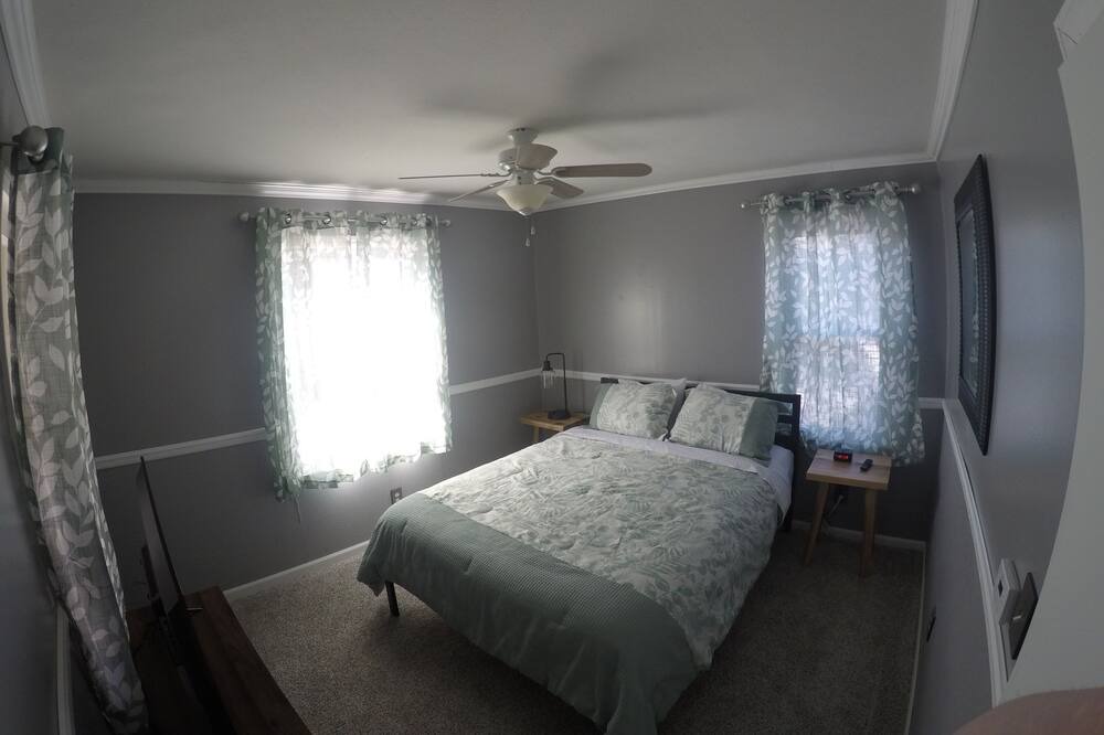 Photo of Bedroom in Shelbyville