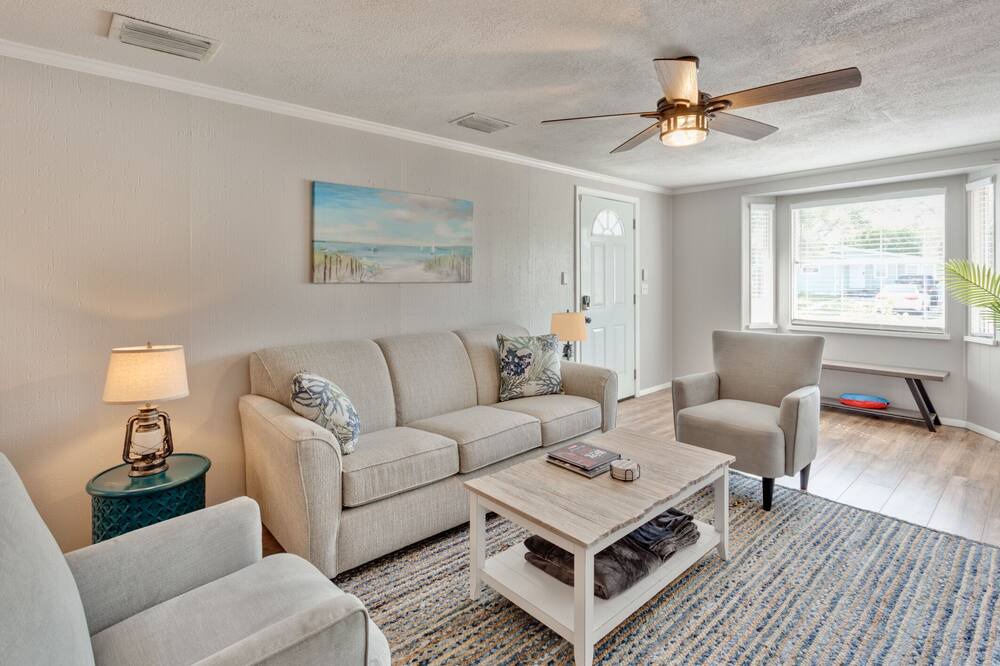 Photo of Livingroom in Saint Augustine Shores