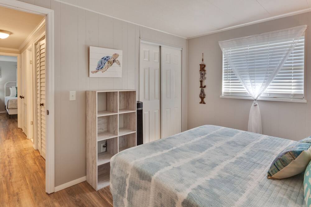 Photo of Bedroom in Saint Augustine Shores