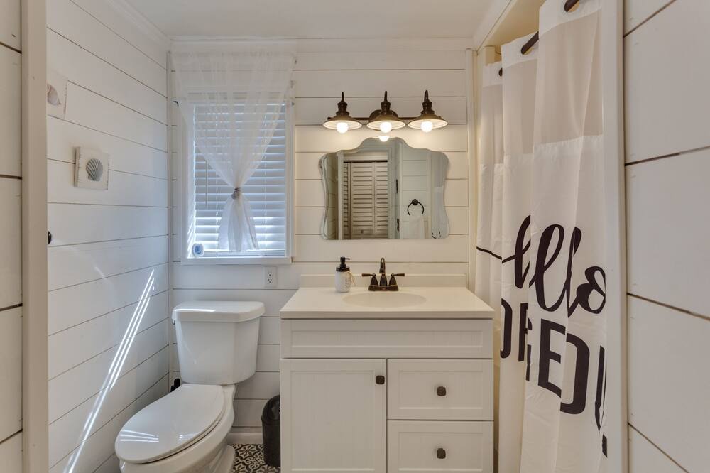 Photo of Bathroom in Saint Augustine Shores