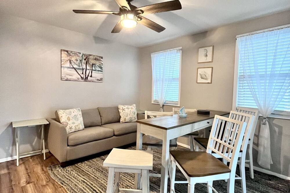 Photo of Livingroom in Saint Augustine Shores