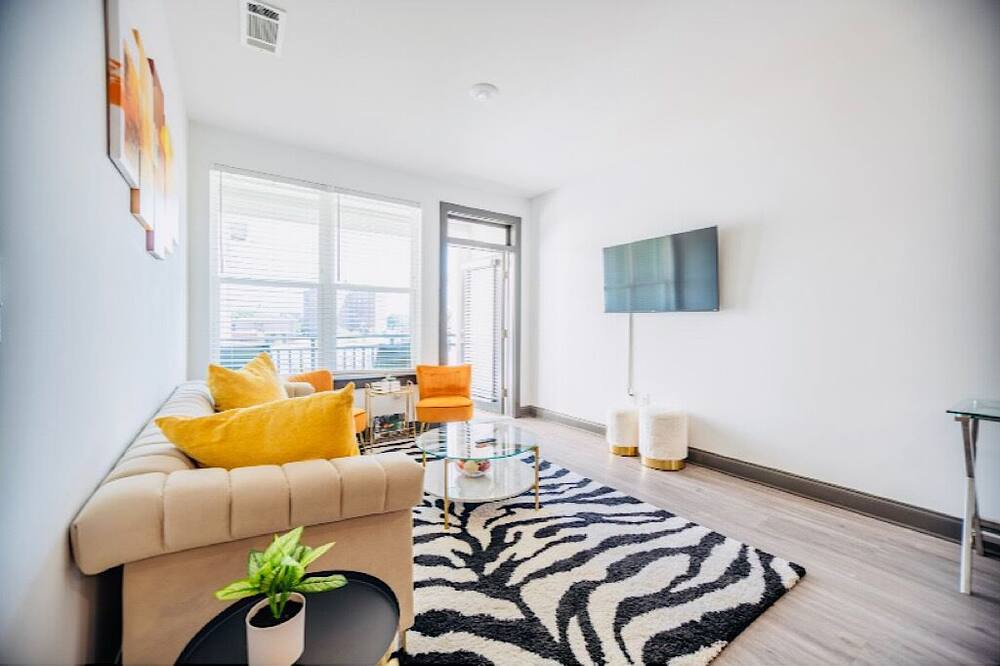 Photo of Livingroom in Downtown