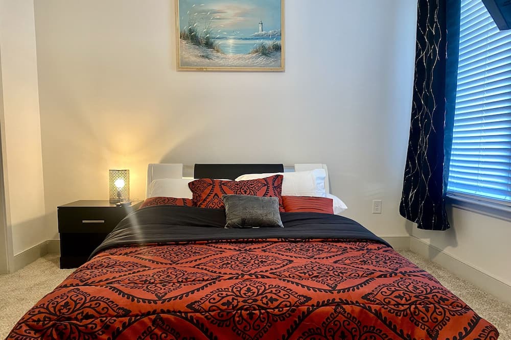 Photo of Bedroom in Oakland
