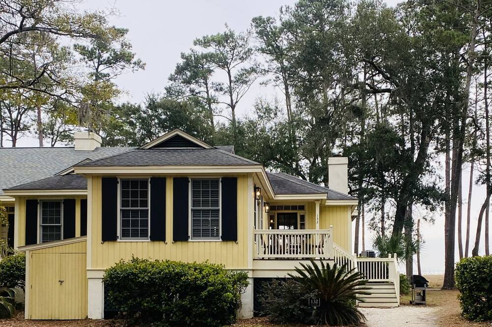 Photo of Outdoor in Melrose on the Beach