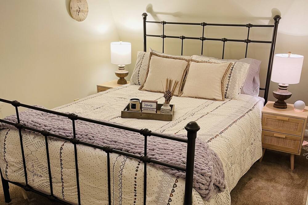 Photo of Bedroom in Eatonton