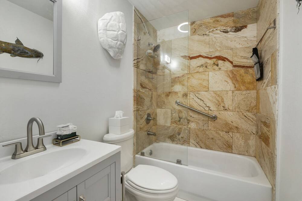 Photo of Bathroom in Waveland