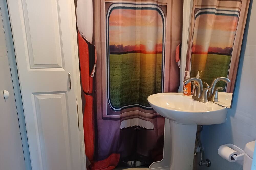 Photo of Bathroom in Folkston