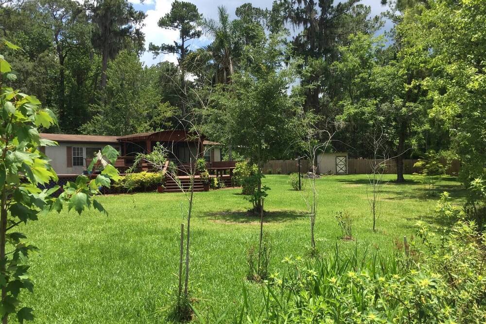 Photo of Outdoor in Melrose