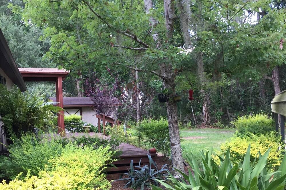 Photo of Outdoor in Melrose