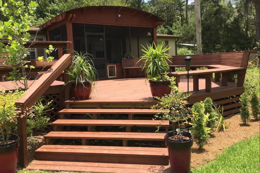 Photo of Outdoor in Melrose