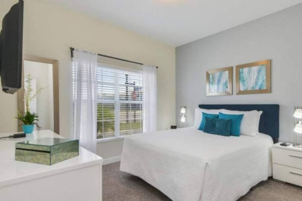 Photo of Bedroom in Davenport