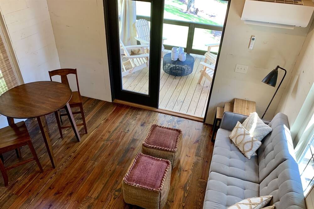 Photo of Livingroom in Dadeville