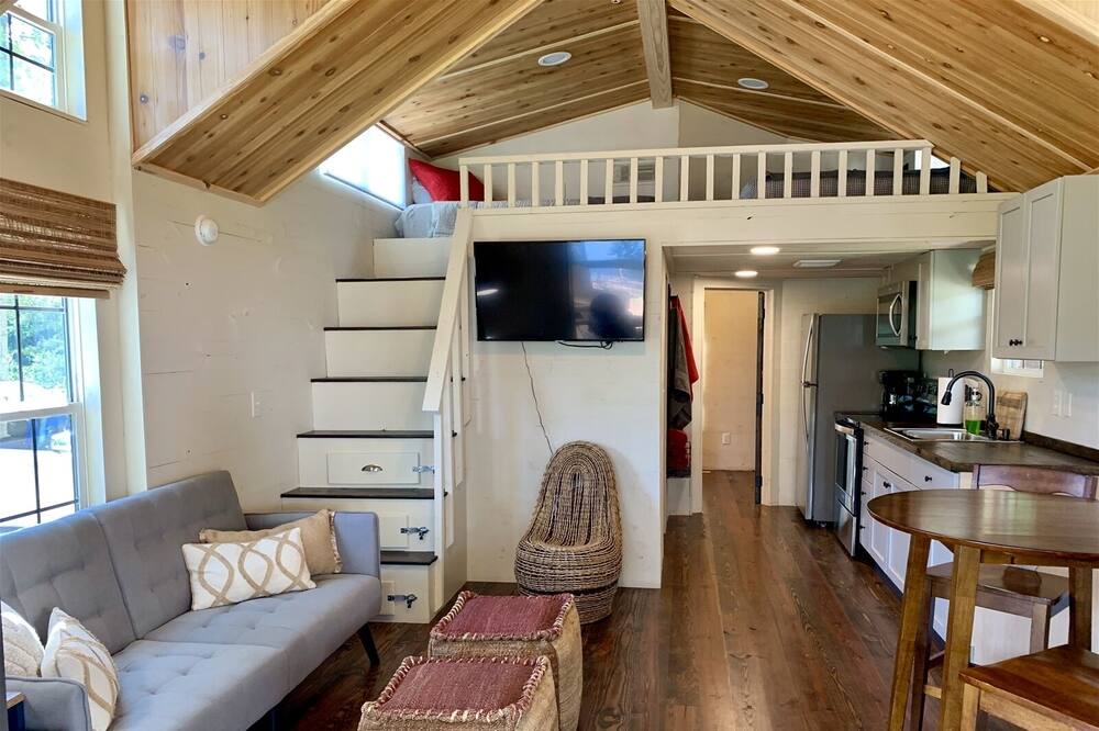 Photo of Livingroom in Dadeville